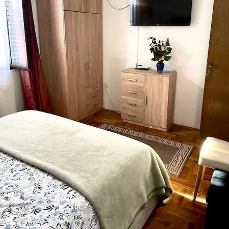 아파트 Apartman Mia 수티반