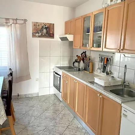 Apartman Mia *